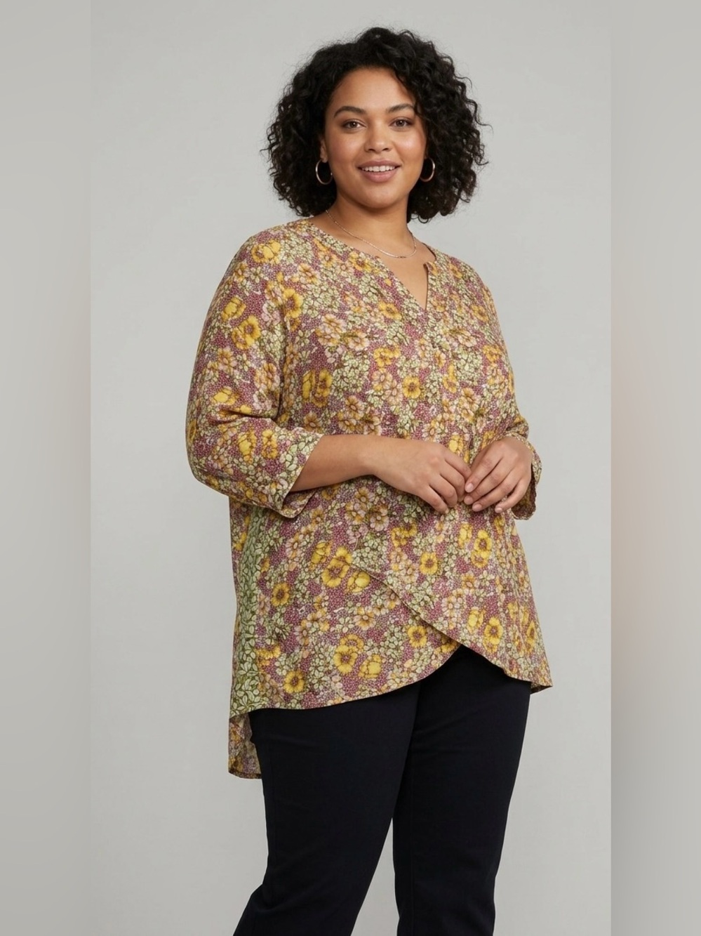 Cynthia Rowley Floral V-Neck Blouse Size 1X Plus Size High-Low Tunic Top